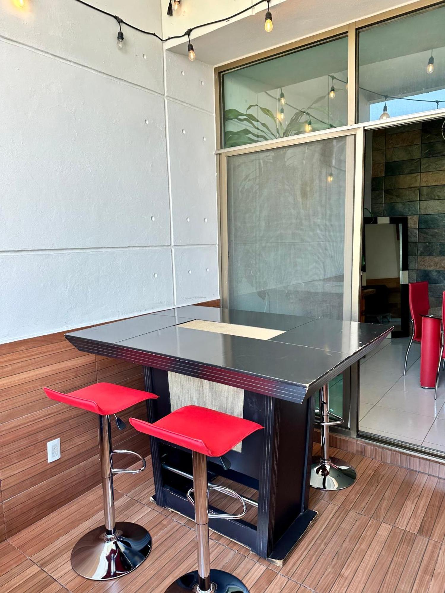 Loft Arte Y Diseno, Terraza, Asador, 3 Pantallas "Cuernavaca Somos El Unico Airbn Que Te Ofrece 2 Exclusivos Jacuzzis Profesionales Con Agua Caliente Y Sistema De Hidromasaje, Tipo Spa" Fraccionamiento Vigilancia 24 Horas Apartment Ngoại thất bức ảnh