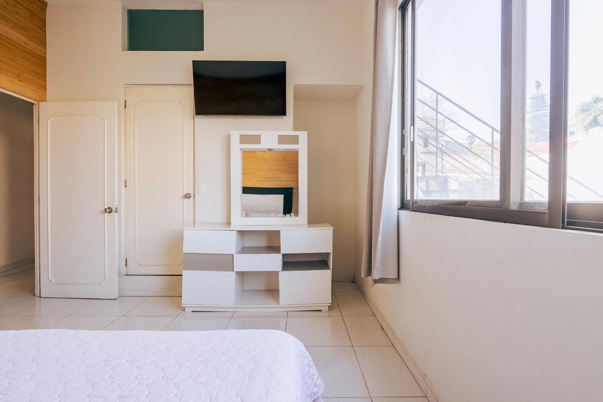Loft Arte Y Diseno Alberca Climatizada, Amenidades Y Lujo, Terraza Privada Con Asador De Carbon, Cuernavaca Somos Los Unicos Que Te Ofrecemos Para Tu Uso Personal Y Exclusivo 2 Jacuzzis Con Agua Caliente Y Sistema De Hidromasaje Tipo Spa Ngoại thất bức ảnh