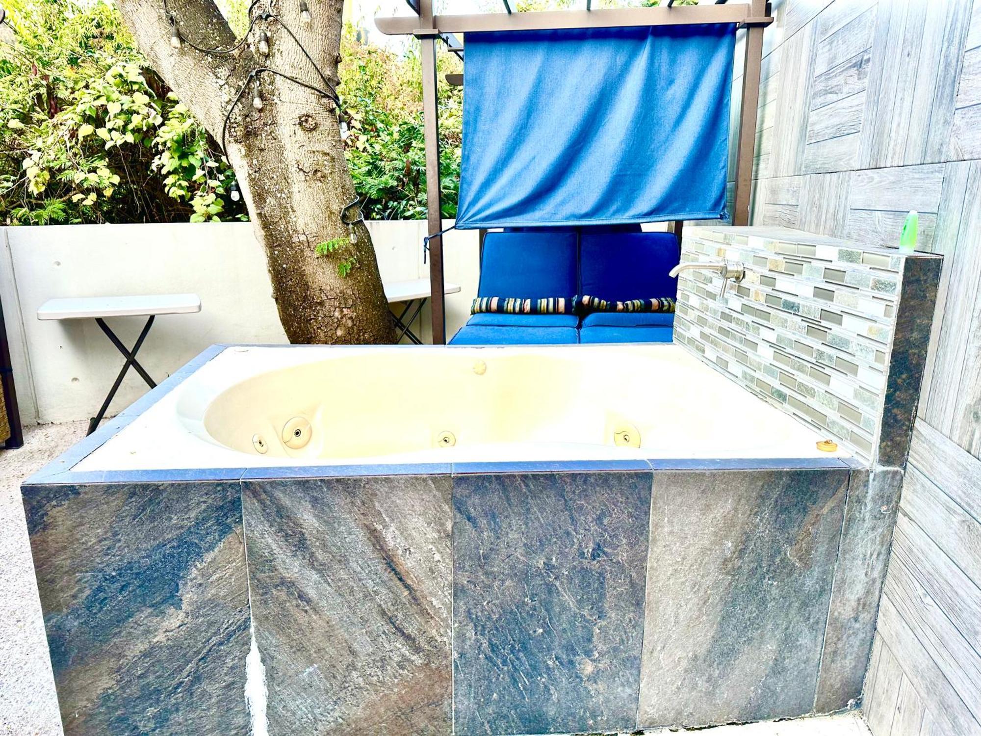Loft Arte Y Diseno Alberca Climatizada, Amenidades Y Lujo, Terraza Privada Con Asador De Carbon, Cuernavaca Somos Los Unicos Que Te Ofrecemos Para Tu Uso Personal Y Exclusivo 2 Jacuzzis Con Agua Caliente Y Sistema De Hidromasaje Tipo Spa Ngoại thất bức ảnh